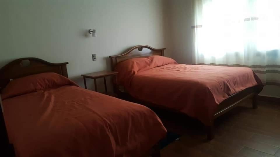 Hotel El Super 8 Санта-Крус-де-ла-Сьєрра Екстер'єр фото